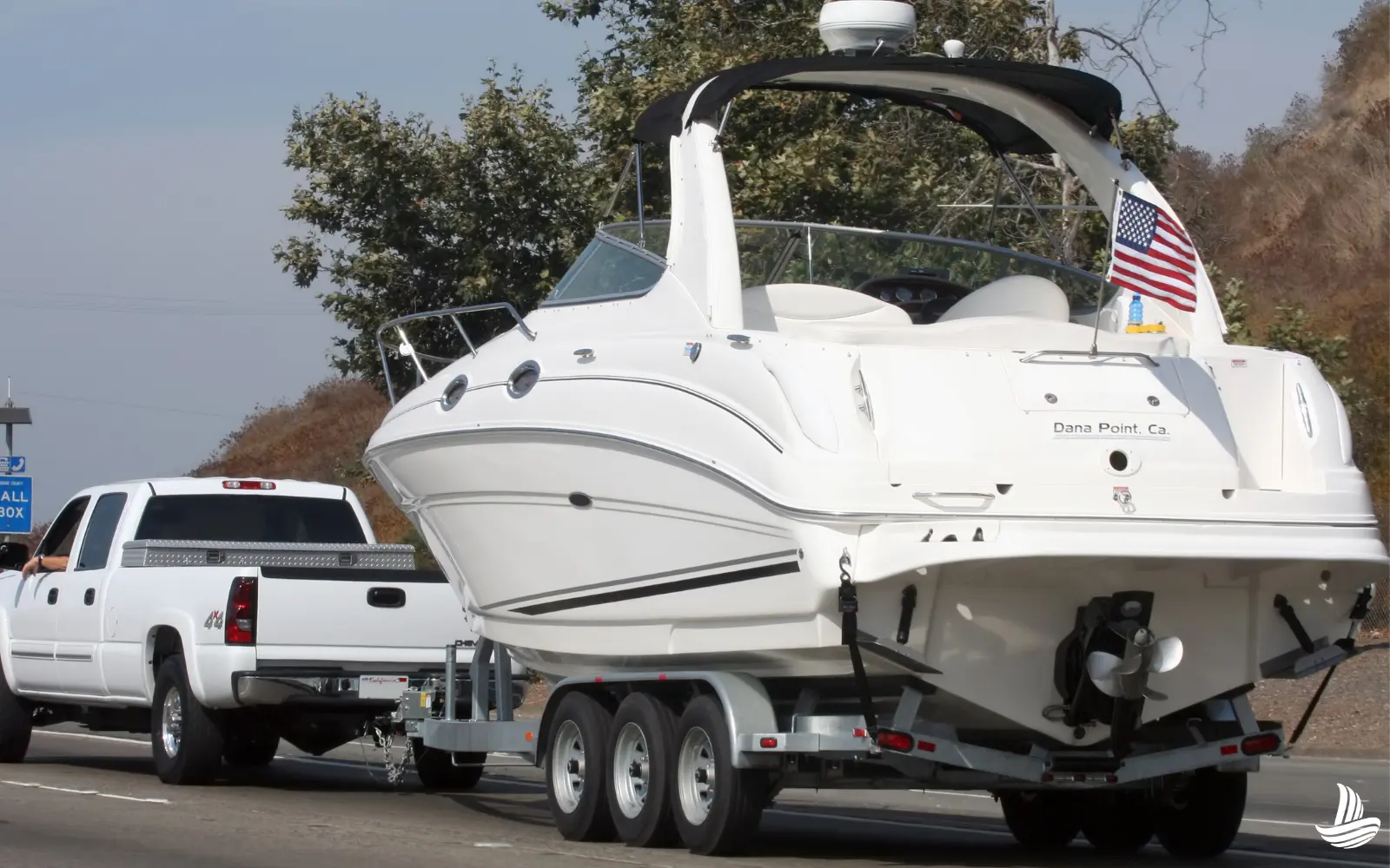 Stop at Gas Stations to Save Money if Your Boat is on a Trailer